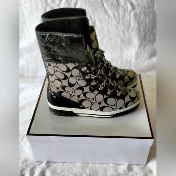 Coach Signature Patterned Black and Grey Tailor Hiking Boots Size 7.5 - Picture 1 of 12